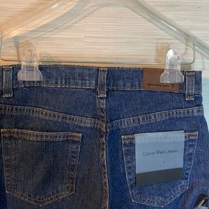 NWT Calvin Klein Womens Jeans Size 4 classic style
